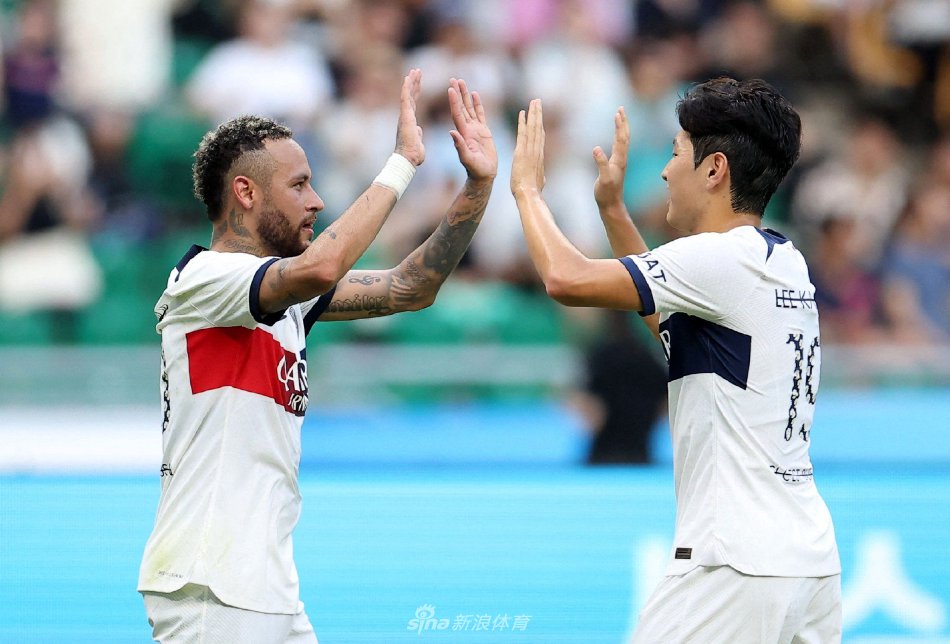 他在进攻端 他在进攻端